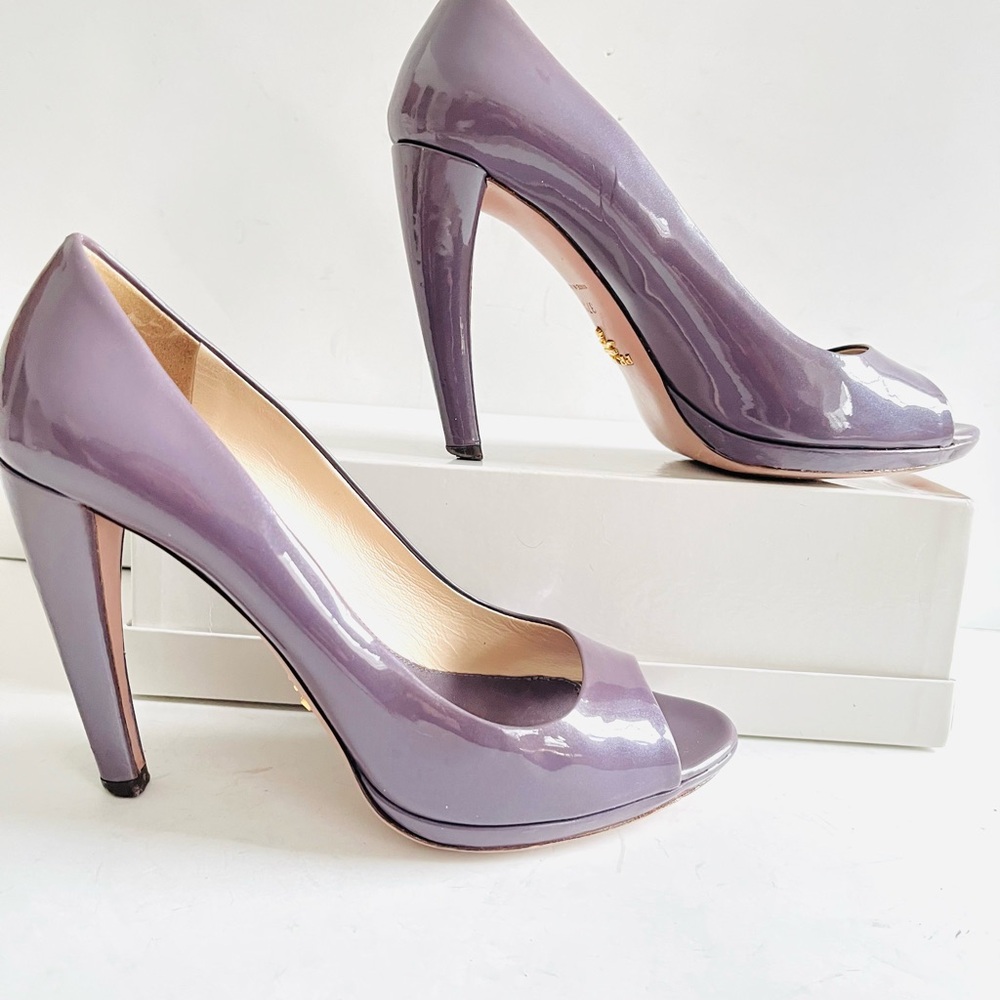 Prada purple patent leather open toe heels 37.5